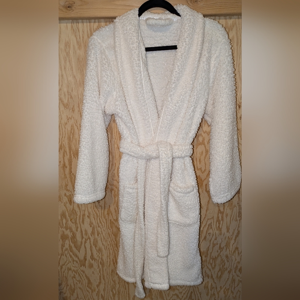 Pottery Barn Sherpa Robe Cream Size L Pockets Soft Cozy Teddy Bear